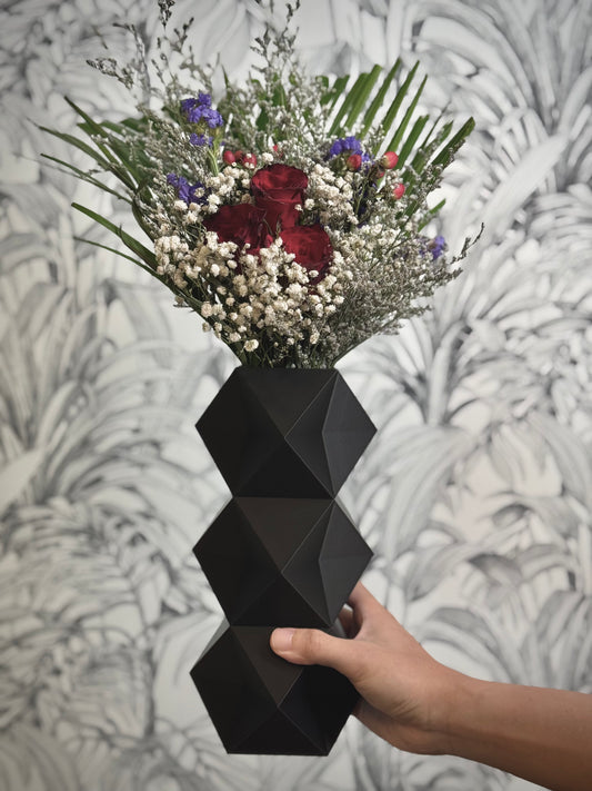 Yoshimura Smooth Vase